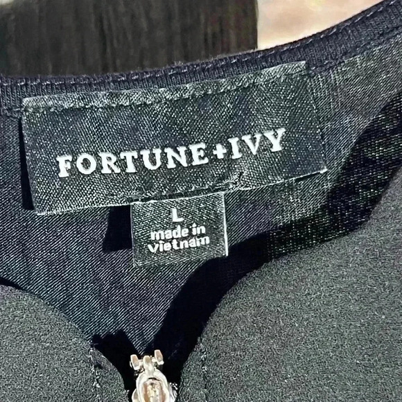 Black Sexy A-Line Scalloped Scoop Zip Neck Blouse by Fortune Ivy Womens Sz L - Picture 4 of 5